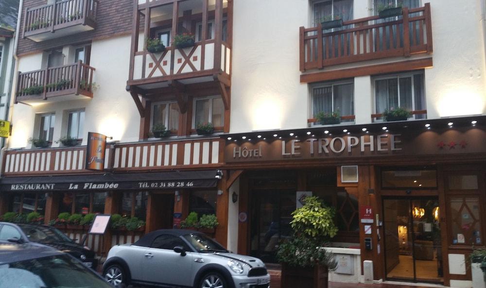 Le Trophée By M Hôtel Spa Deauville Exterior foto