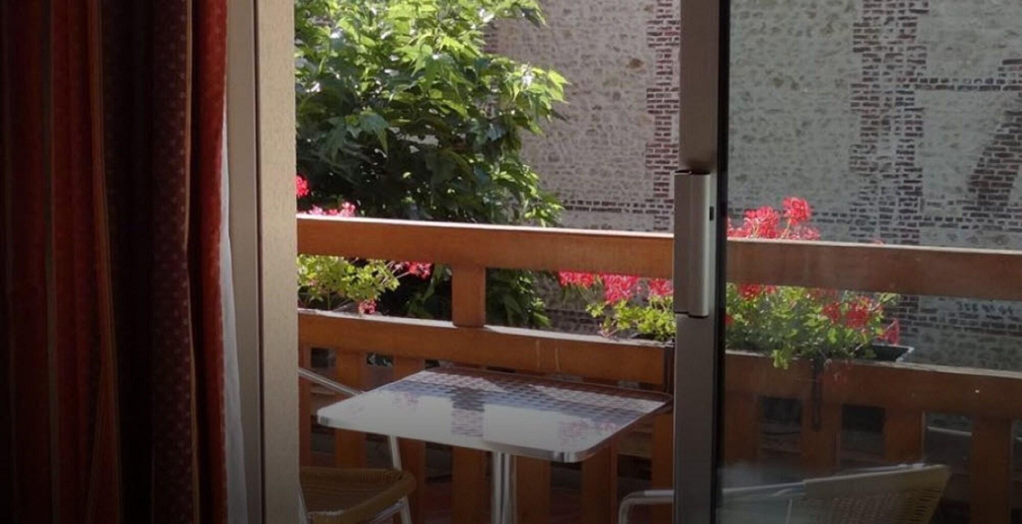 Le Trophée By M Hôtel Spa Deauville Exterior foto